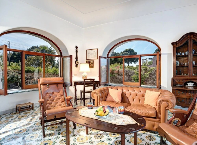 Villa Skyfall