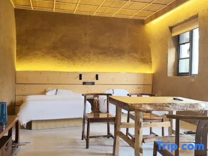 Standard Double room with courtyard view