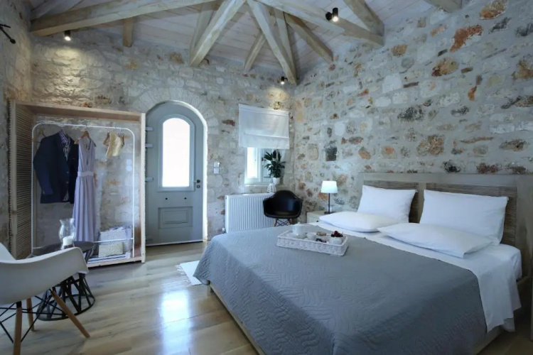 Casa Ovata