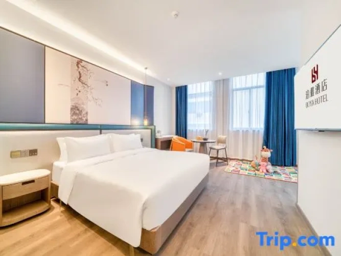 Deluxe Family Suite