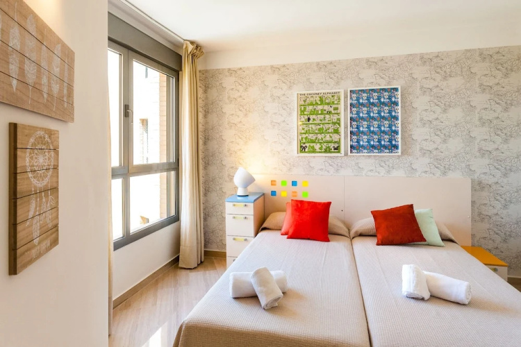 ApartUP Blue Opera View