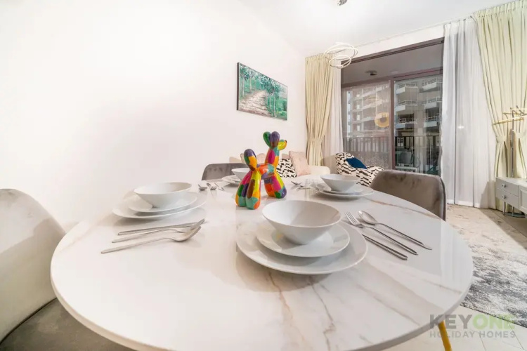 KOHH – 1BR in Wilton Terraces