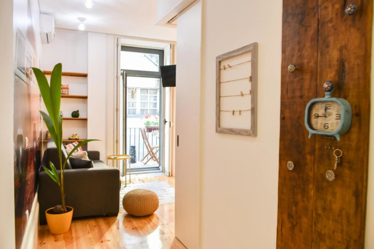 Peaceful & Cozy Studio w/ Balcony