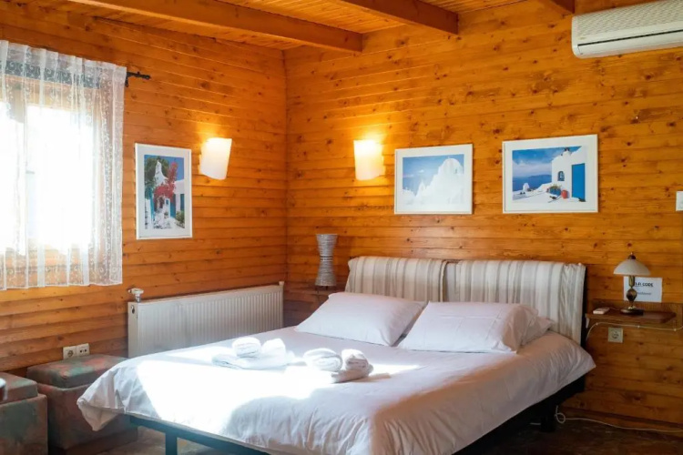Aliki Guest House
