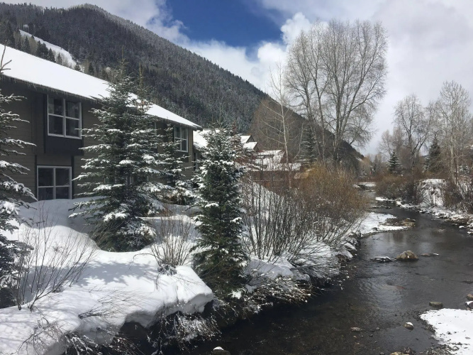Mountainside Inn