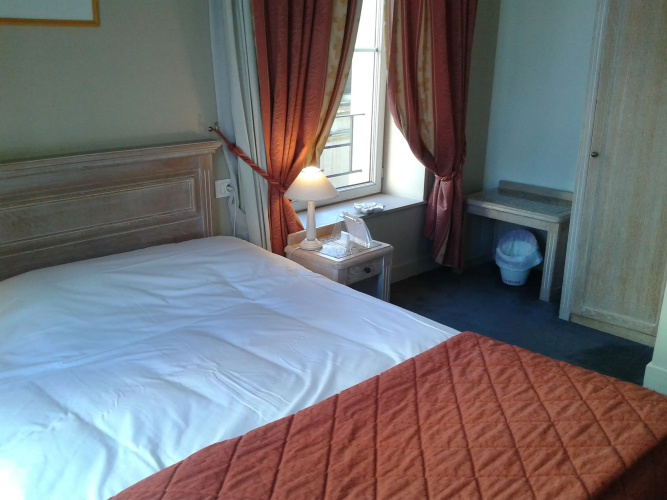 Hotel Reims aux Sacres
