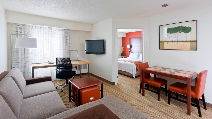 1 Bedroom Suite