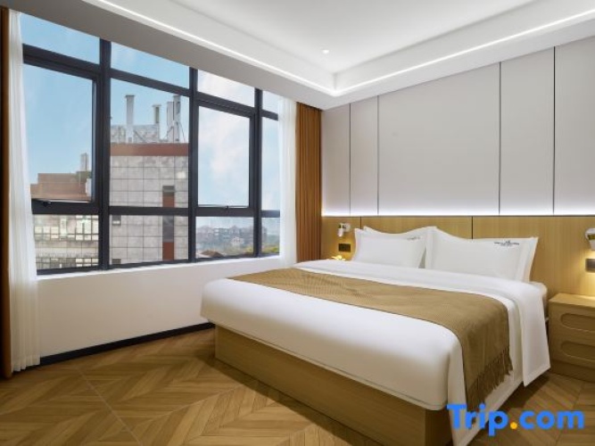 2 Bedrooms Luxury Family Suite