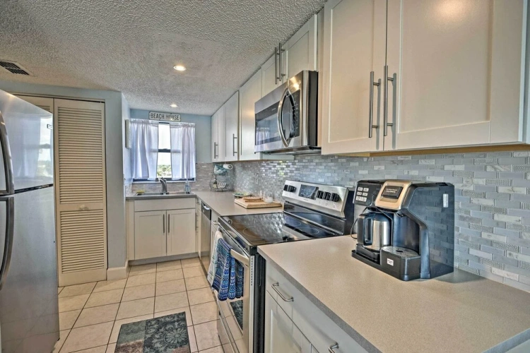 2 Bedrooms Apartment