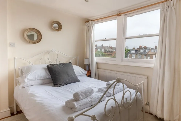 3 Bedrooms Apartment with balcony