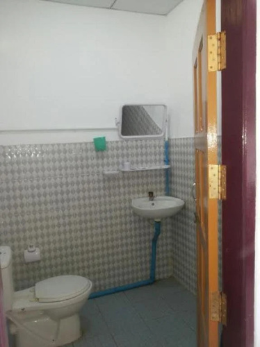 Naung Yoe Hotel