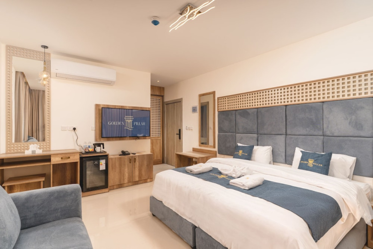Golden Pillar Hotel