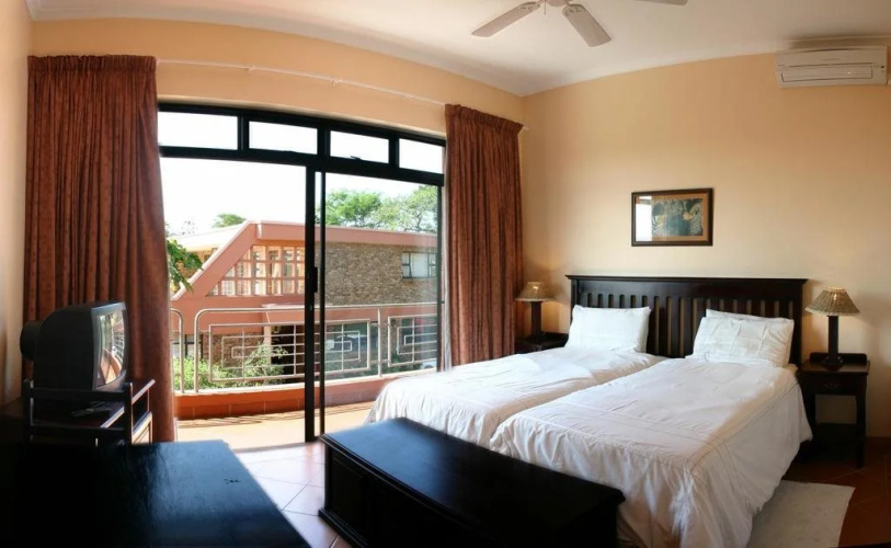 Ibis Lodge