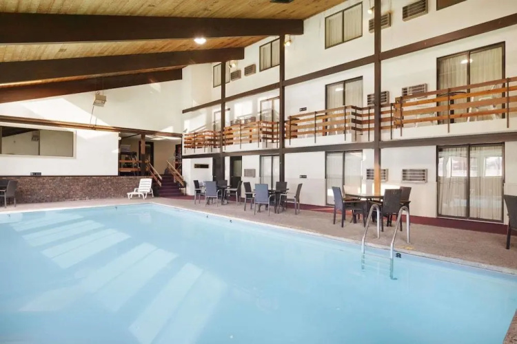 Super 8 Williston Nd