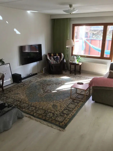 Large artsy apartment in Pasila