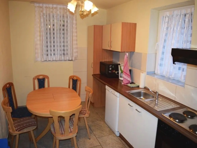 AB Apartment 98