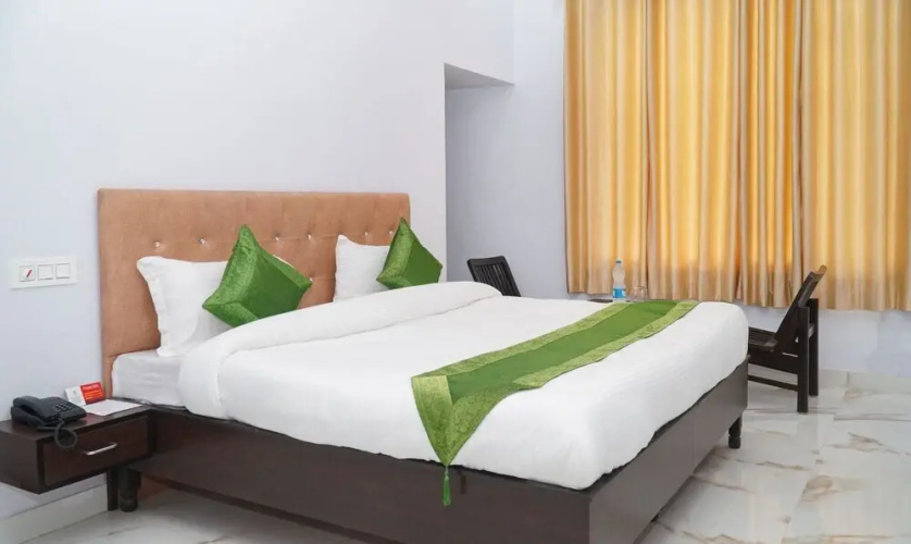 Hotel Le-Crown