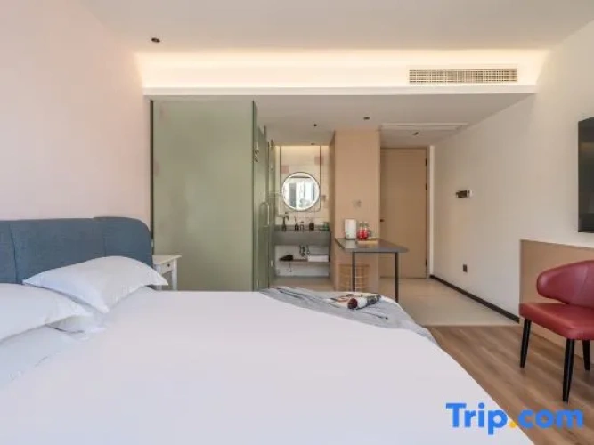 Standard Double room with view