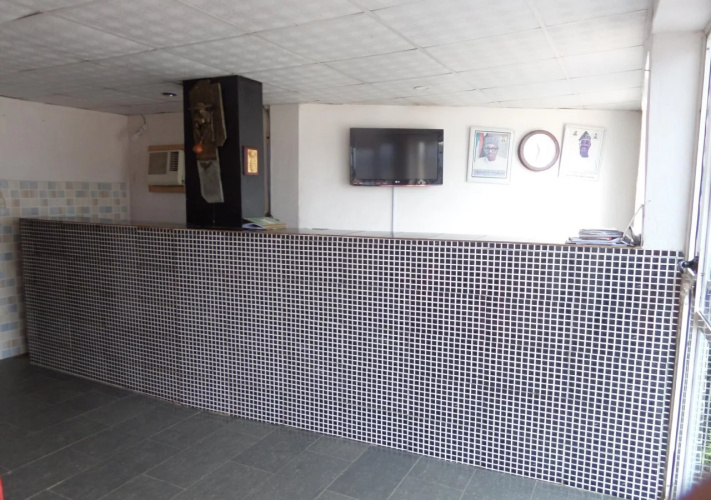 Metro Hotel Oluyole