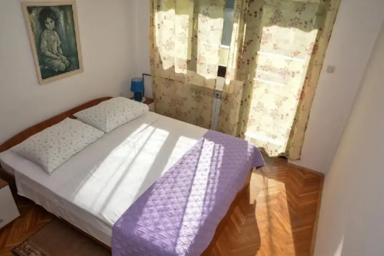 Apartments Sestan