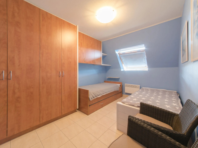 Goldsands II 402