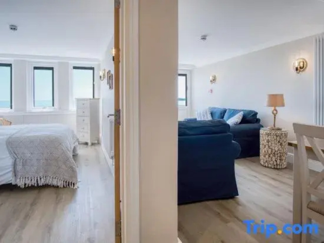 Waterfront 1 - 1 Bedroom Apartment - Wisemans Bridge - Pembrokeshire