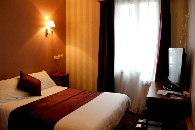 Logis Hôtel Rabelais