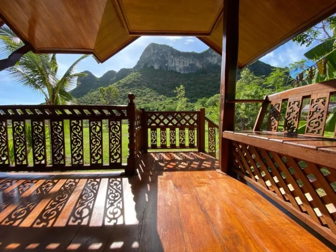 Deluxe Double Bungalow