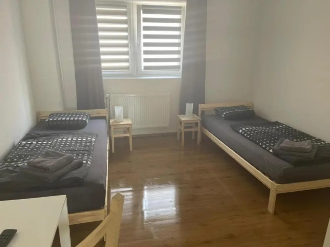 3 Bedrooms Apartment