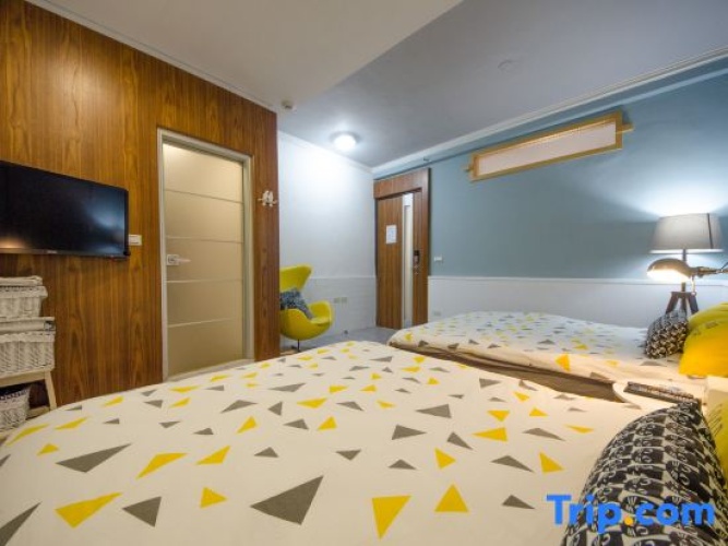 Quadruple Suite