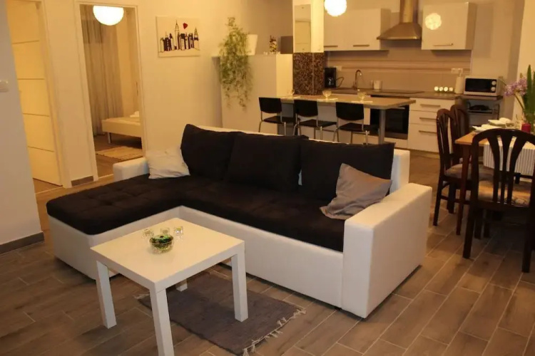Apartment Silver