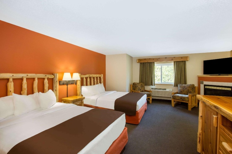 Quadruple room