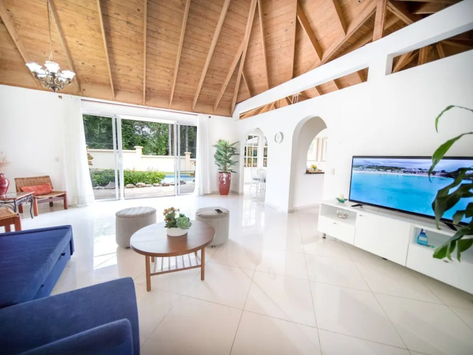 Casati Pearl House, Big House With Private Pool!