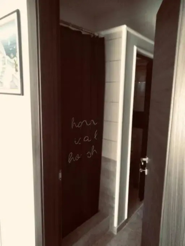 Minimal & cozy ΣΤΟΥΝΤΙΟ ΜΕ ΔΩΡΕΑΝ ΧΩΡΟ ΣΤΑΘΜΕΥΣΗΣ
