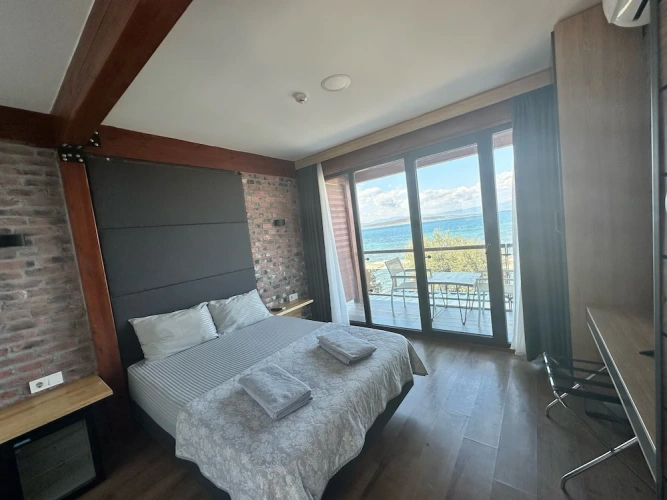 Deluxe Double room with sea view