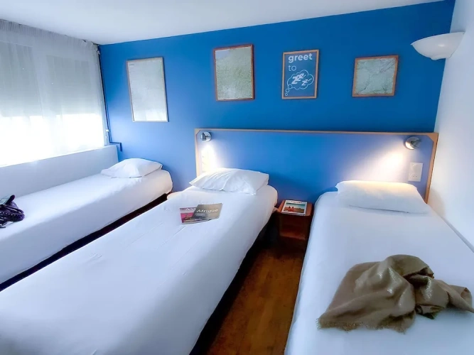 Standard Triple room