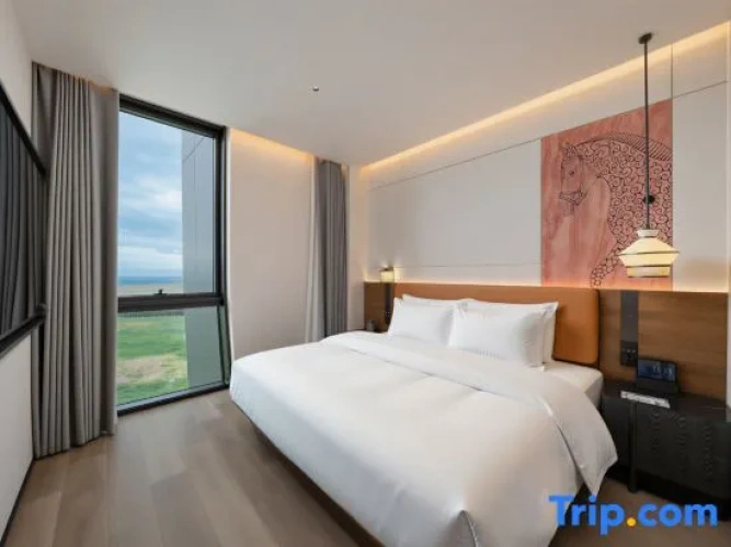 Executive Suite with lake view