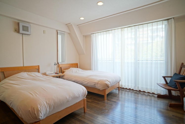 3 Bedrooms Apartment