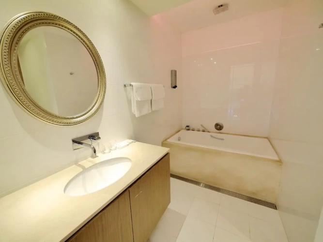 Deluxe Apartment