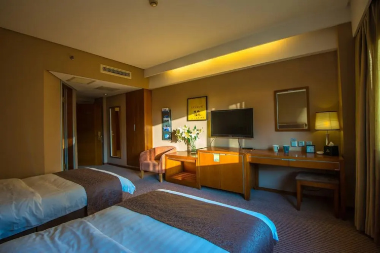 Zhongnan Sunshine Hotel