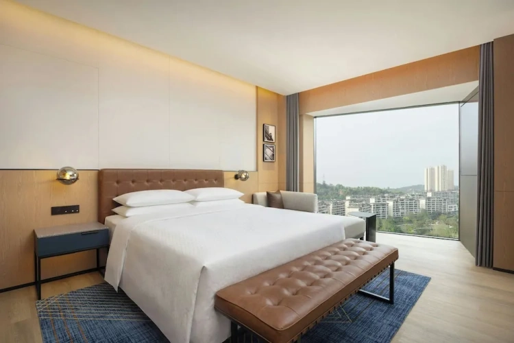 1 Bedroom Double Suite with garden view
