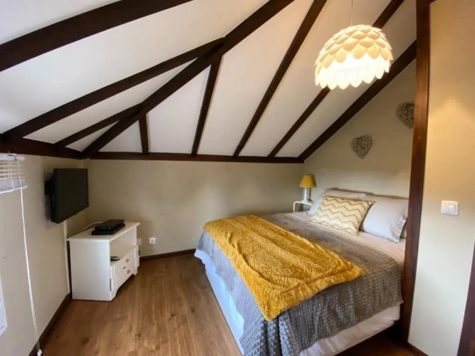 2 Bedrooms Cottage