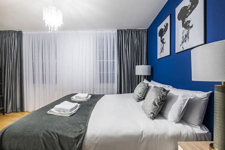 Penryn Apartment