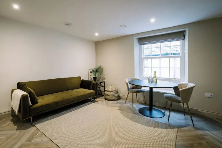 Sun St Apartment 2