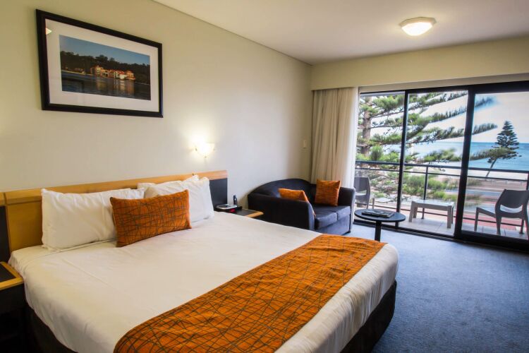 Quality Resort Sorrento BeachOver view