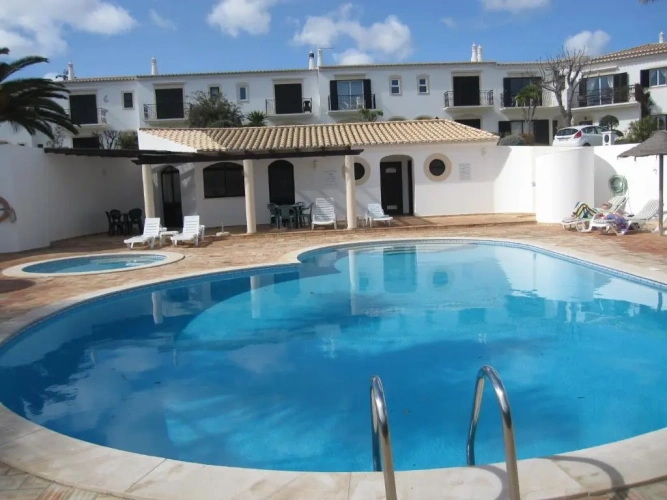 3 Bedrooms Villa