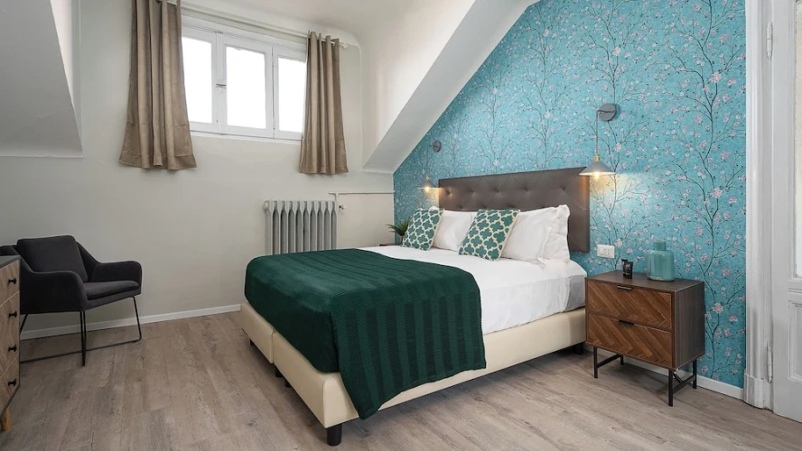 2 Bedrooms Apartment
