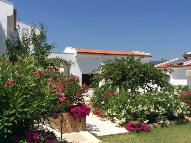 Ktima Amitsa Studios & Apartments