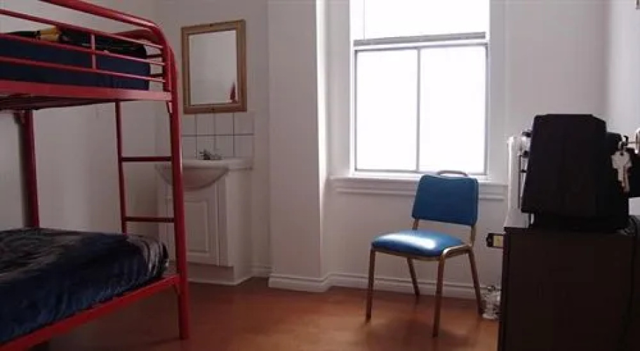 C&N Backpackers Hostel - Vancouver