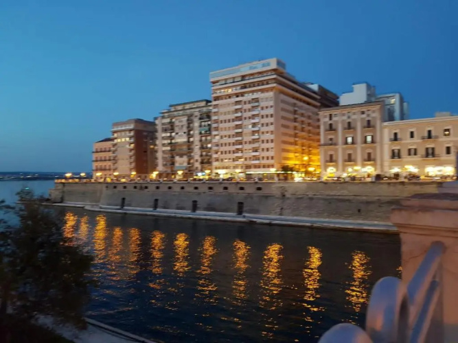 Philos - Appartements & Rooms